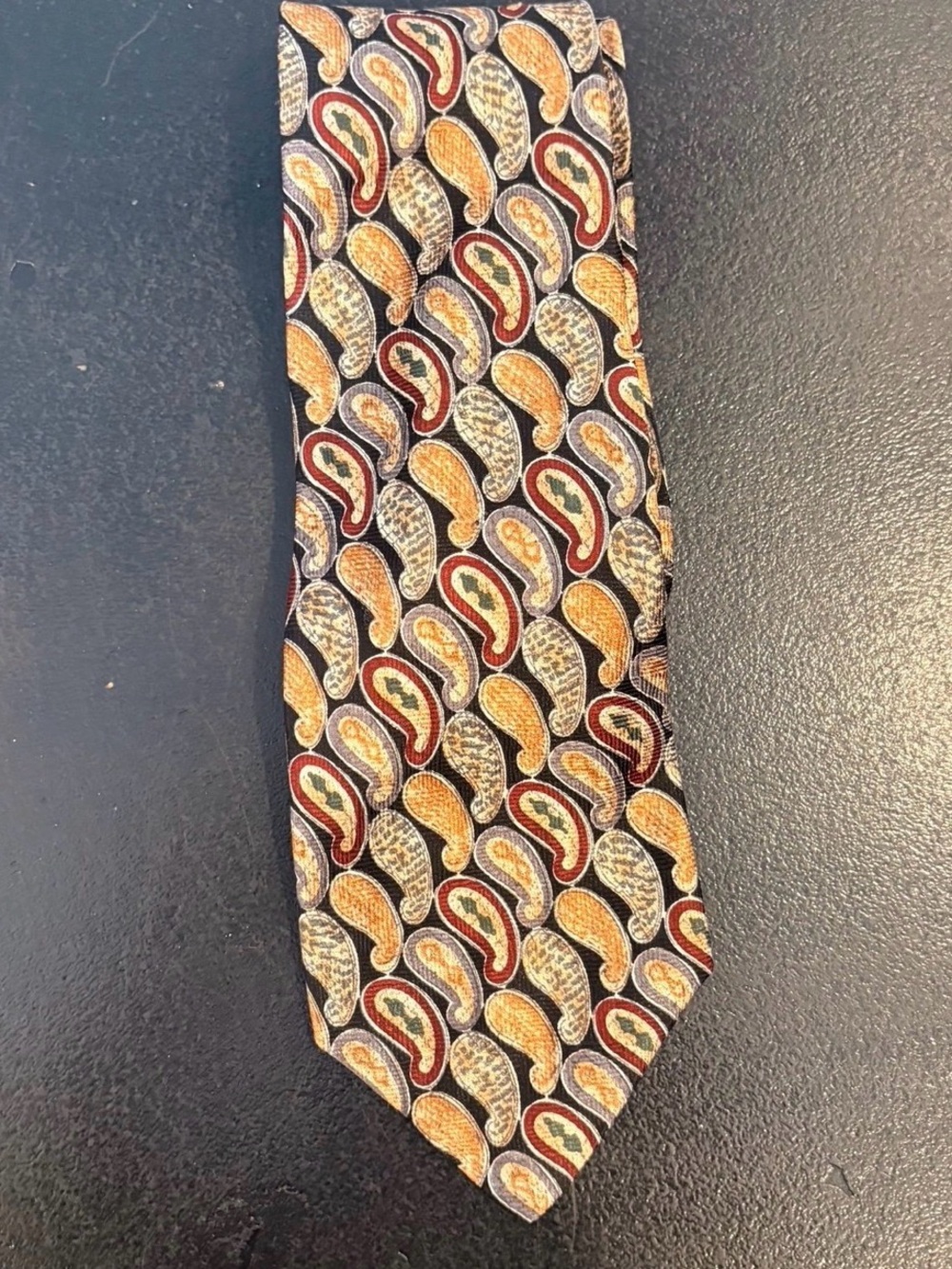 Vintage Robert Talbott Nordstrom
Men's 100% Silk Tie Brown Paisley